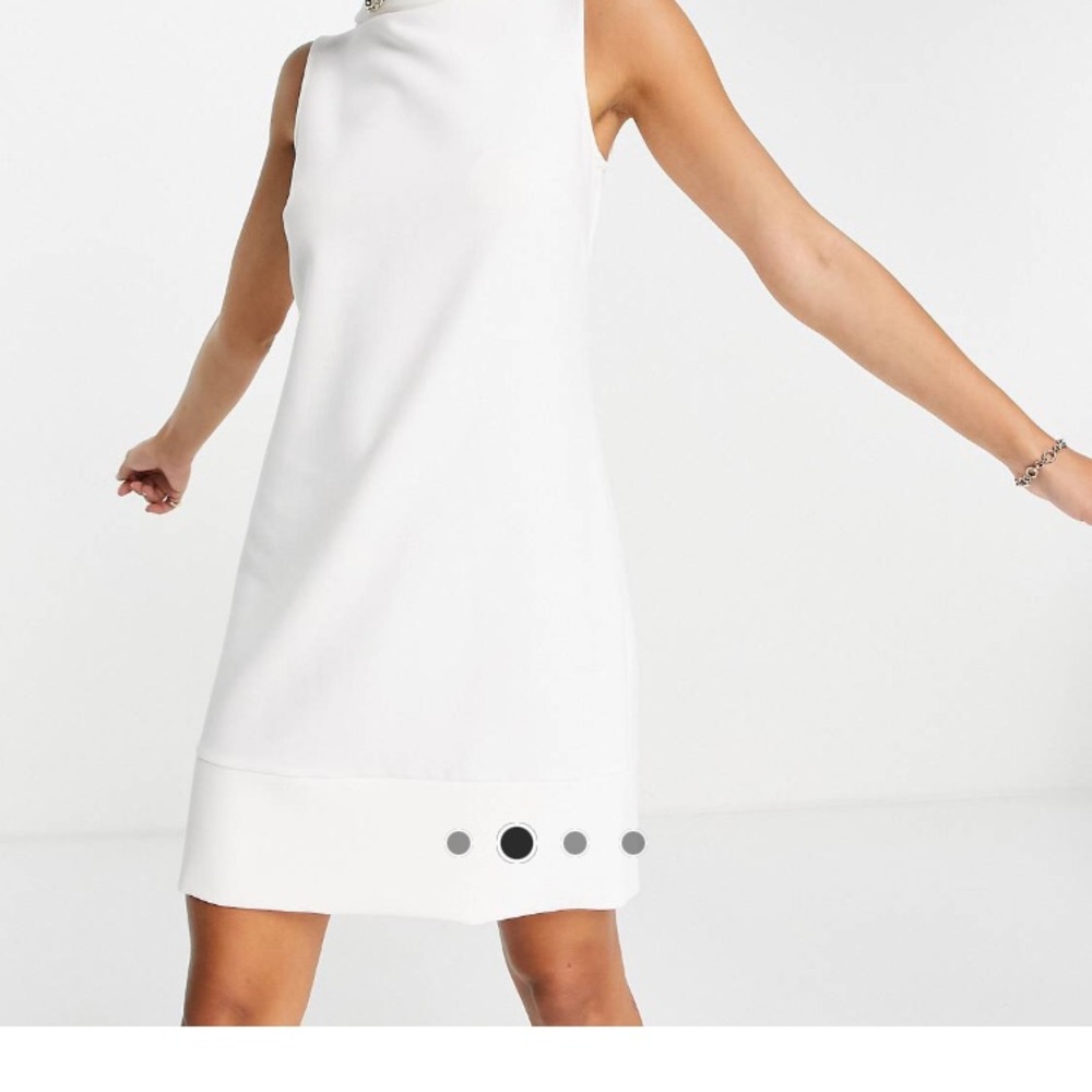 Stunning NWT “Closet London” ivory/white dress